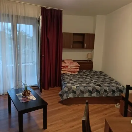 марина кеѝп, Apartamento